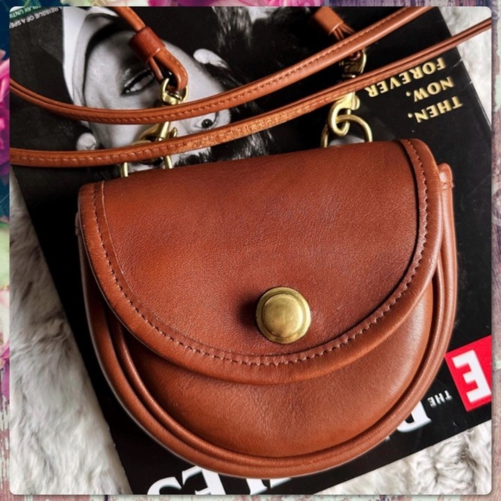 VINTAGE COACH BRITISH TAN MINI CROSSBODY BELT BAG 9826
